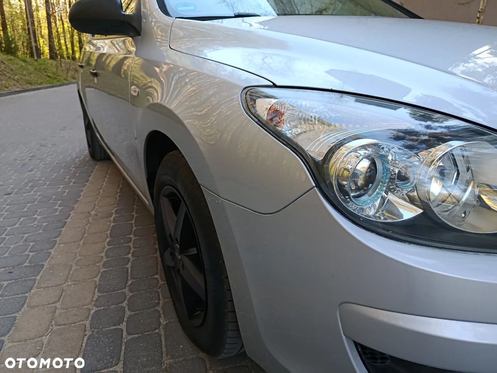 Hyundai i30 1.4 Blue Comfort - 16