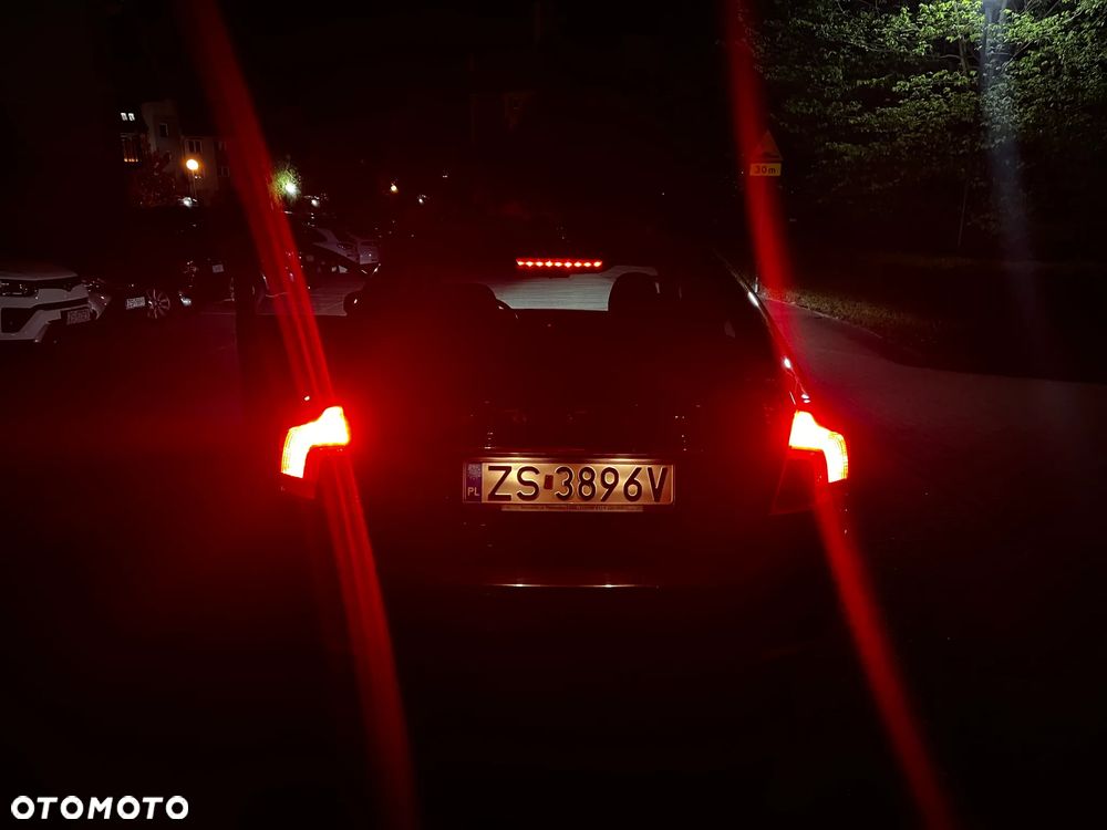 Volvo S40 2.0 - 25