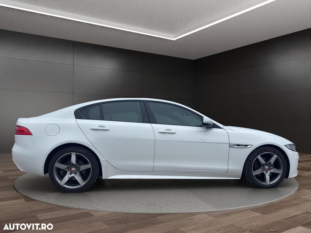 Jaguar XE 2.0 R-Sport - 15