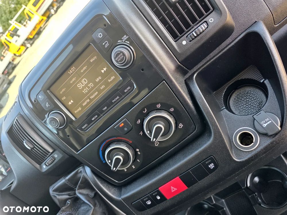 Peugeot BOXER 2,0 HDI 130 KONNY ŚREDNIAK WYSOKI L2H2 KLIMA WEBASTO 2 X BOCZNE DRZWI GWARANCJA LEDY - 25