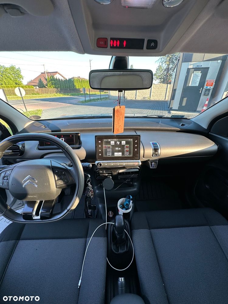 Citroën C4 Cactus 1.2 PureTech Shine S&S - 11