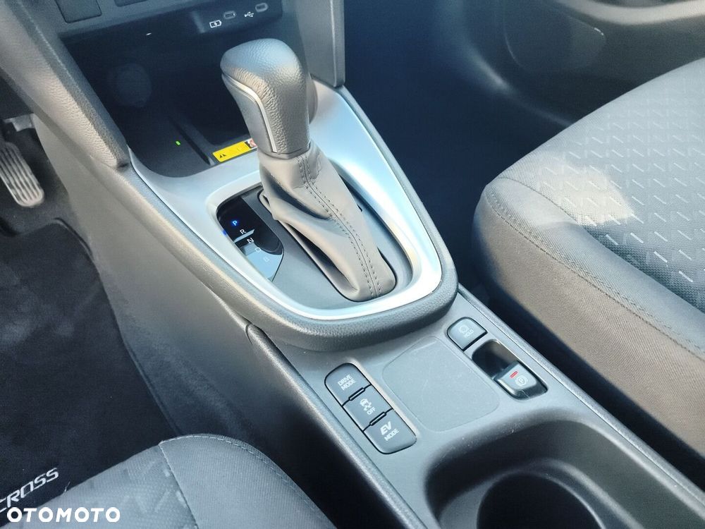 Toyota Yaris Cross Hybrid 1.5 Comfort - 23