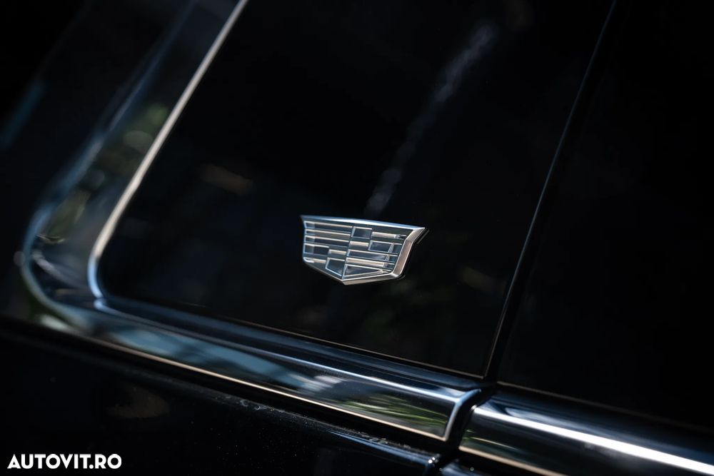 Cadillac Escalade - 9