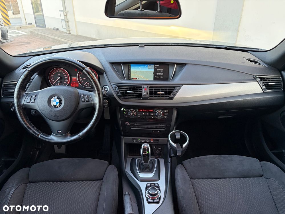 BMW X1 xDrive20i - 27