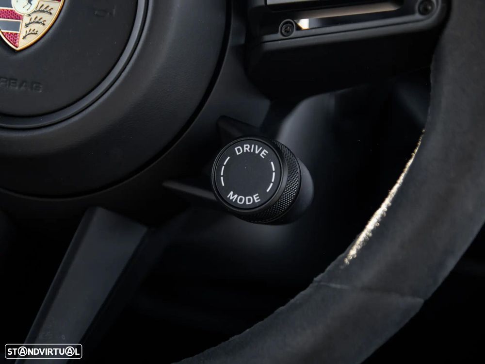Porsche Macan Electric 4S - 27