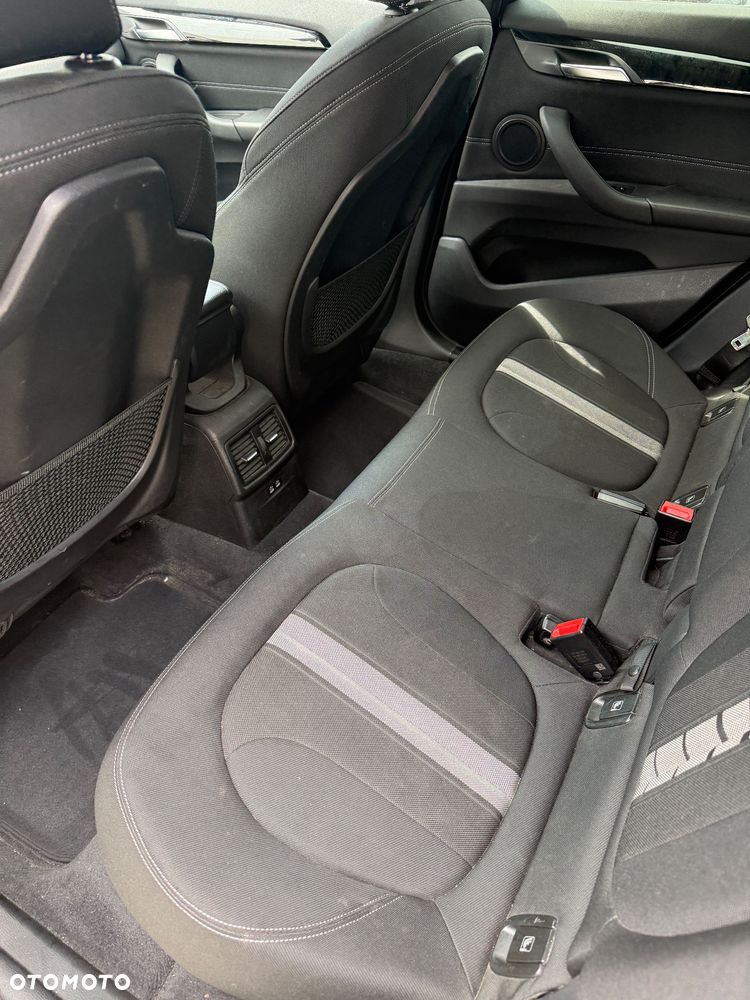 BMW X1 sDrive18i GPF Advantage - 22