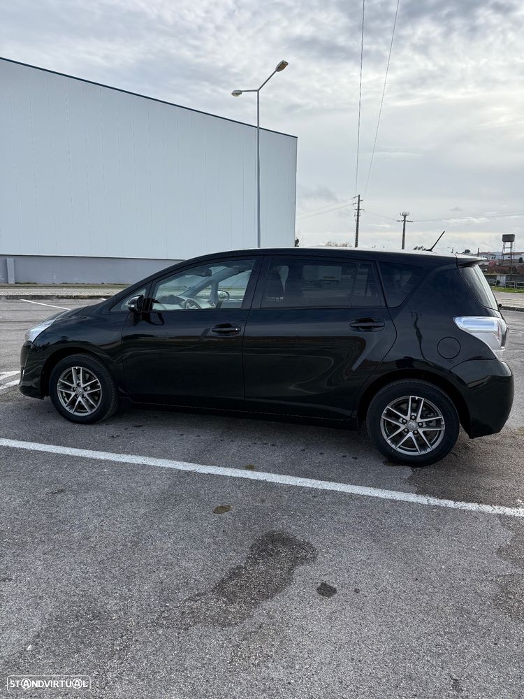 Toyota Verso 1.6 D-4D Comfort - 8