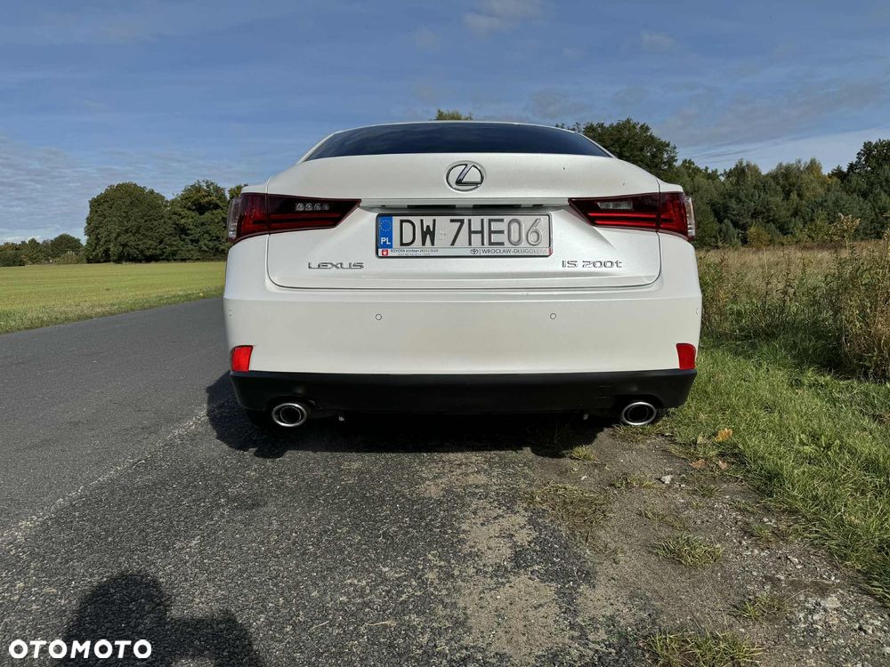 Lexus IS 200t Elite - 3