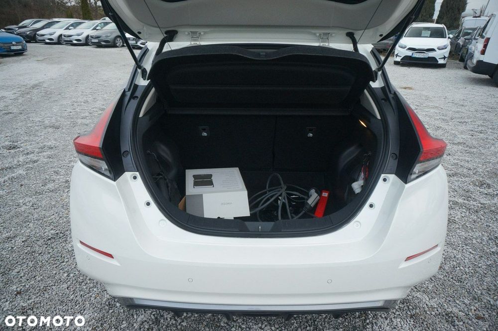 Nissan Leaf 62kWh N-Connecta - 32