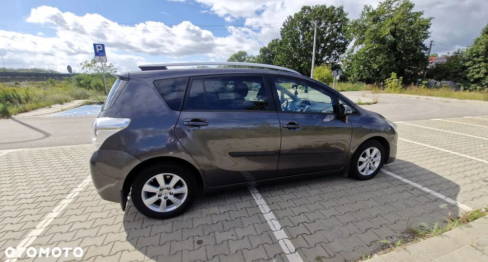Toyota Verso 1.8 Premium 7os MS - 4