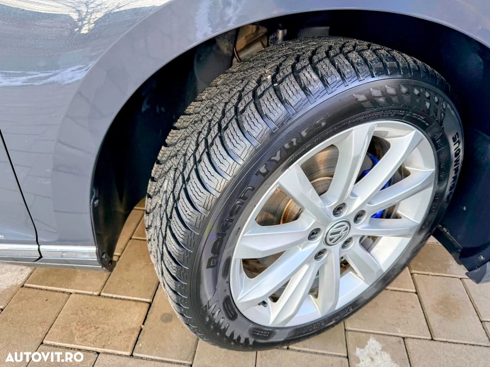 Volkswagen Passat - 10