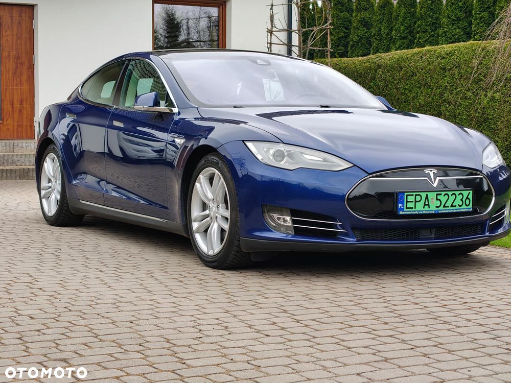 Tesla Model S 85D Allradantrieb - 3