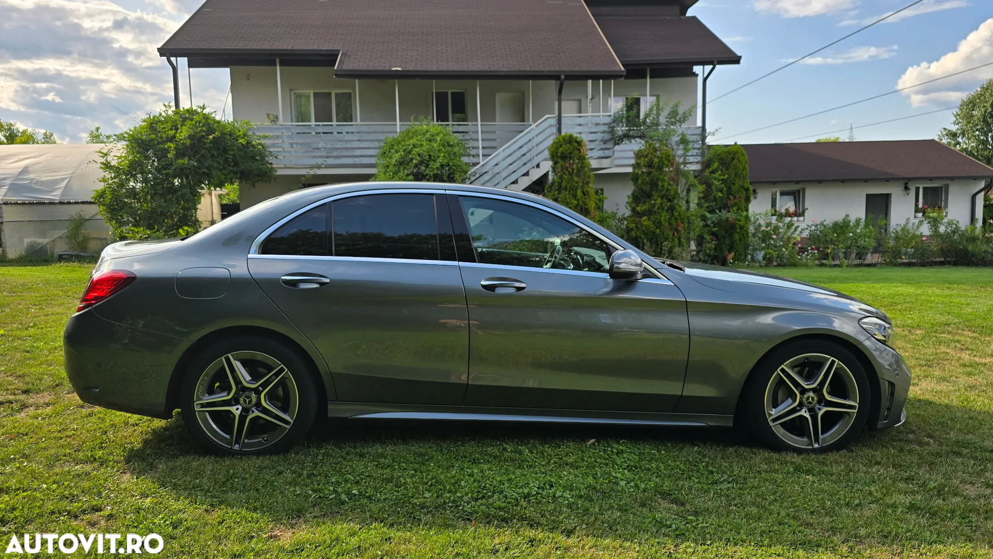 Mercedes-Benz C 220 d 9G-TRONIC AMG Line - 4