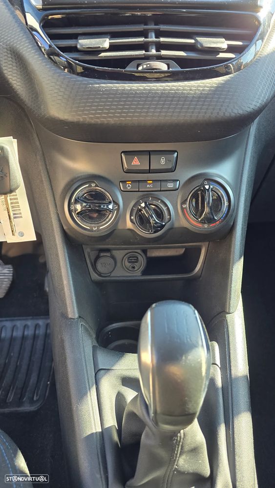 Peugeot 208 1.2 PureTech Style - 9