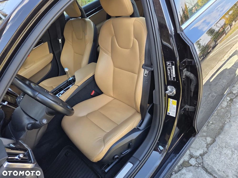 Volvo S90 T6 AWD Geartronic Momentum - 4