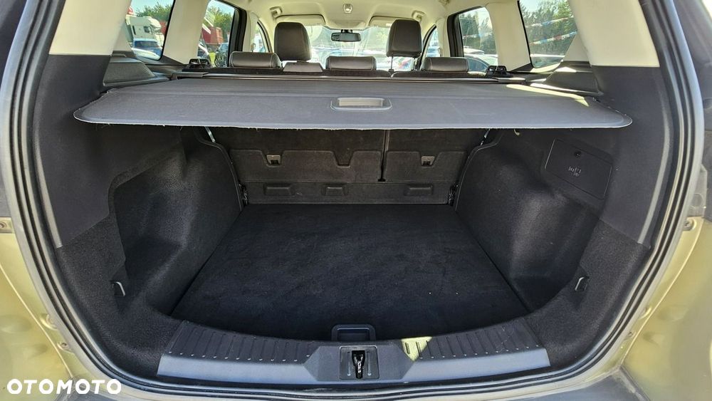 Ford Kuga - 25