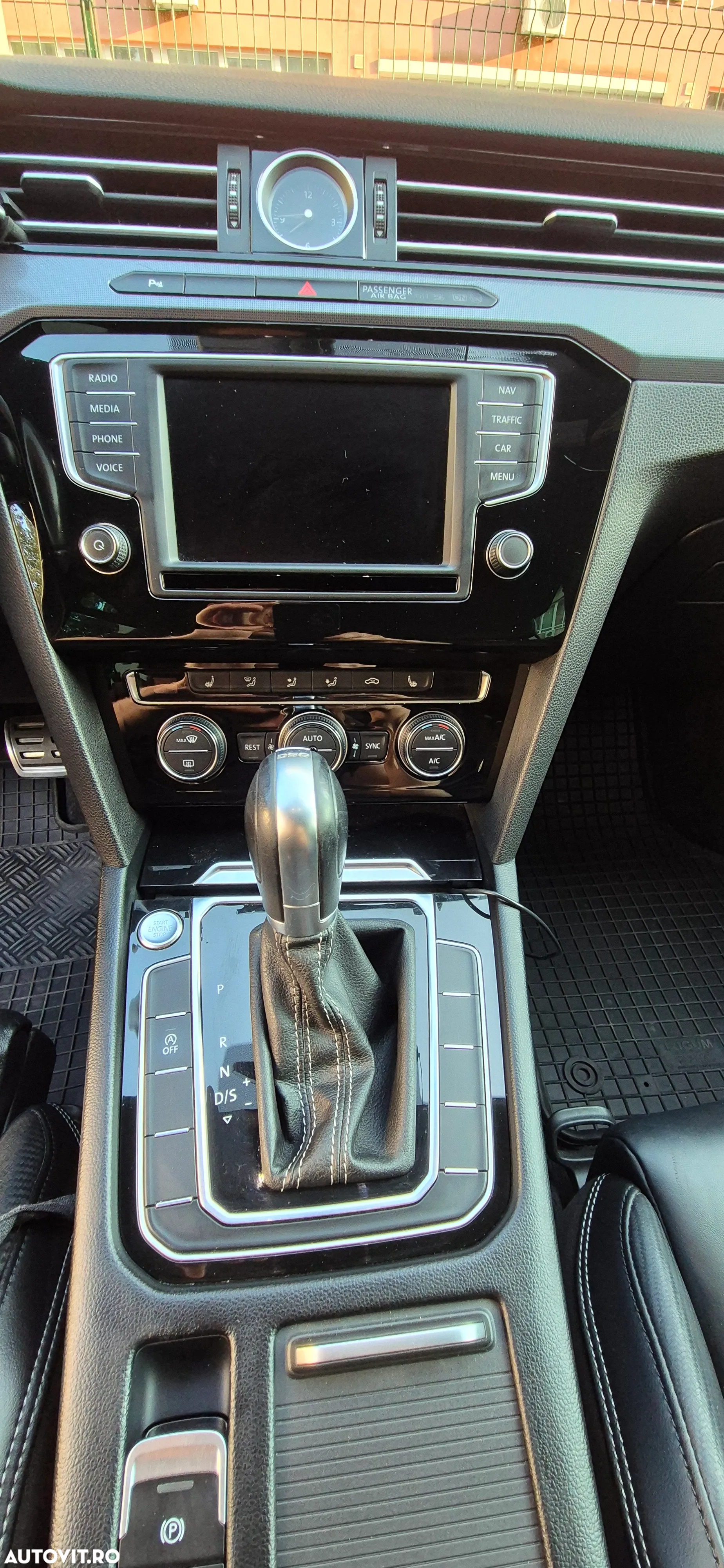 Volkswagen Passat 2.0 TDI DSG Comfortline - 9