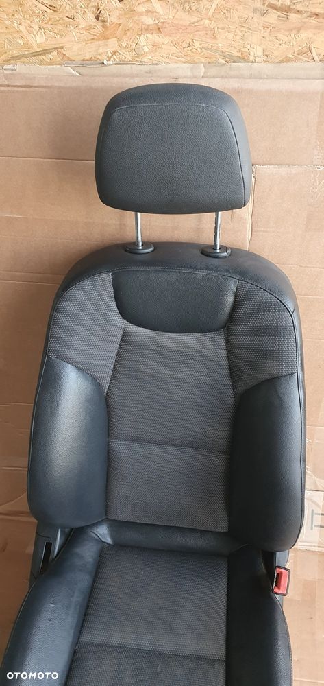 Fotel pasażera prawy przód pół skóra Mercedes C-Klasa W211 - 6
