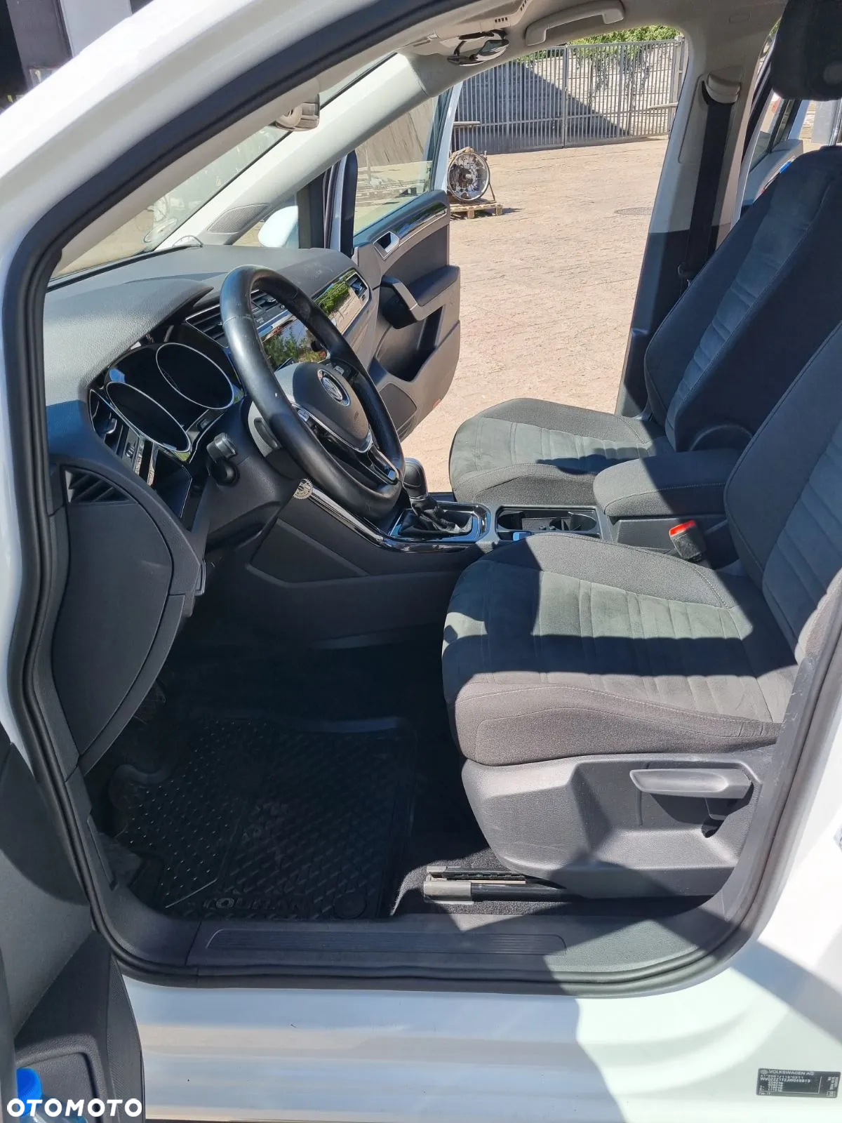 Volkswagen Touran 2.0 TDI SCR (BlueMotion Technology) DSG Highline - 14