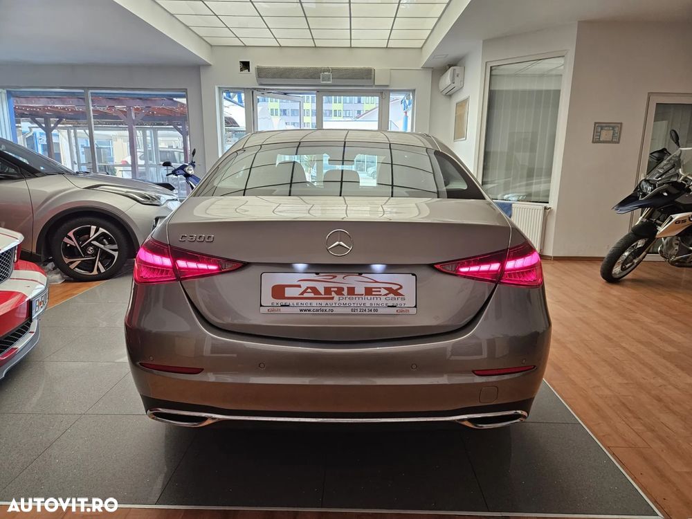 Mercedes-Benz C 300 MHEV - 6