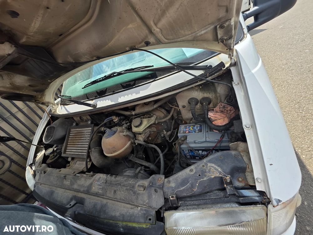 Volkswagen Transporter - 3