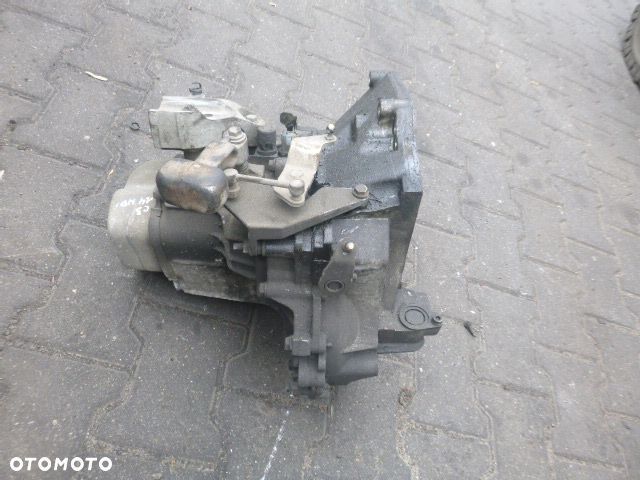 MANUALNA SKRZYNIA BIEGÓW CITROEN C3 1.4 HDI 20CN33 - 6