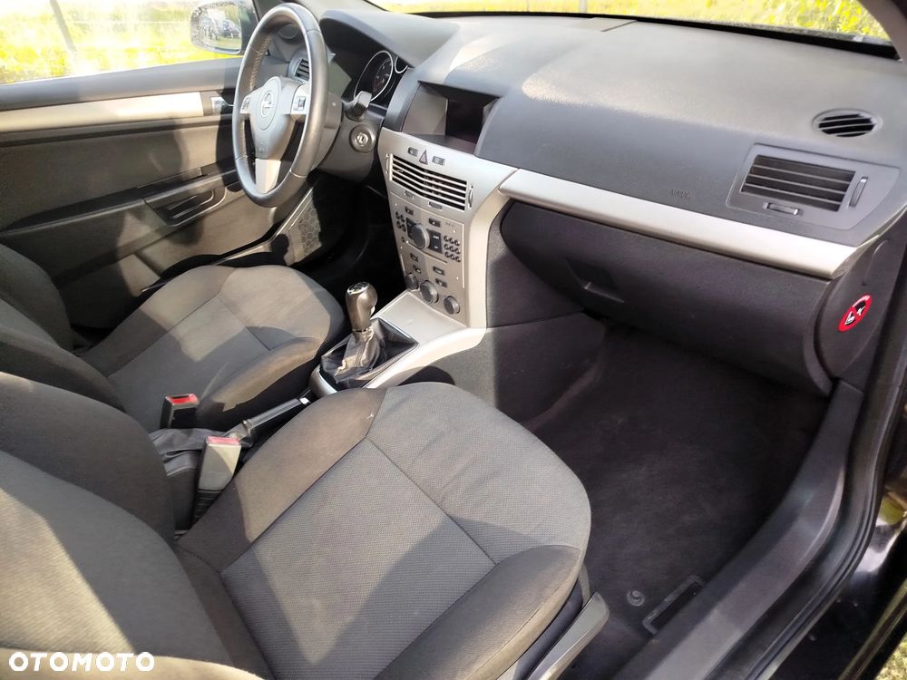 Opel Astra 1.9 CDTI DPF Edition - 12