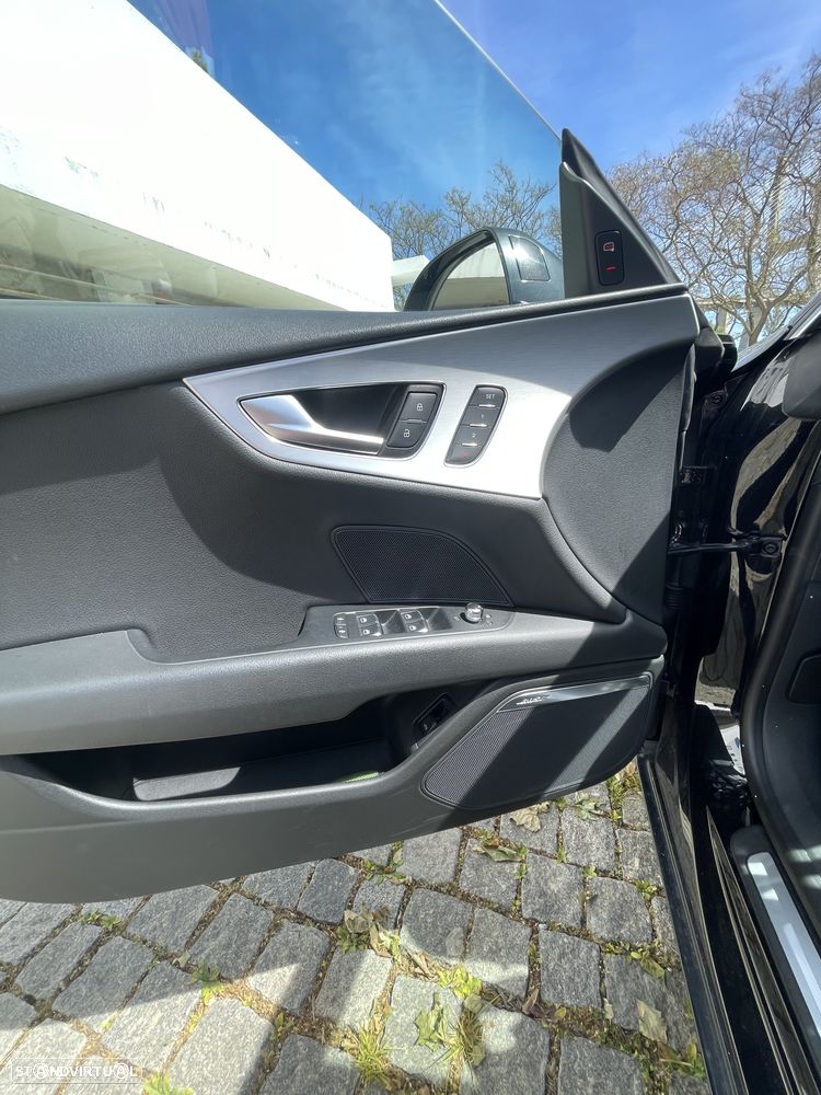 Audi A7 Sportback 3.0 TDI V6 Multitronic - 27