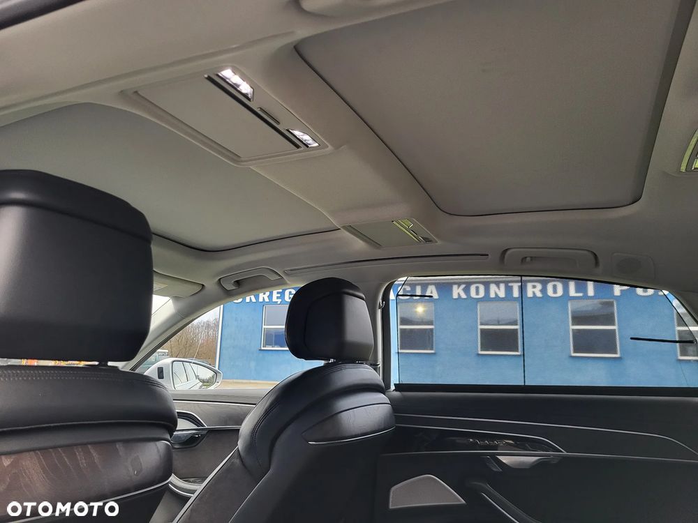 Audi A8 - 17