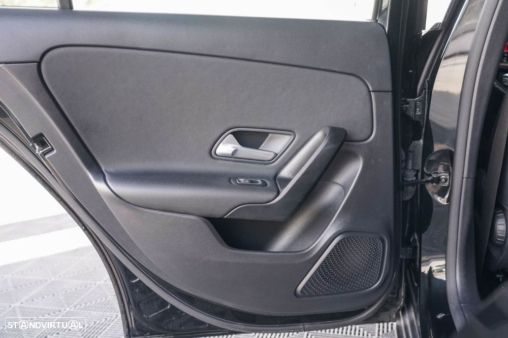 Mercedes-Benz A 200 Standard - 36