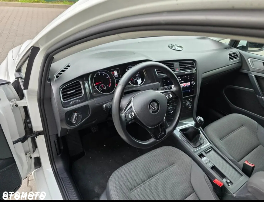 Volkswagen Golf VII 1.4 TSI BMT Comfortline - 18