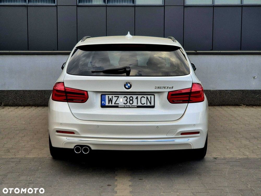 BMW Seria 3 320d - 12