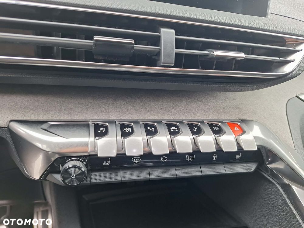Peugeot 3008 - 19