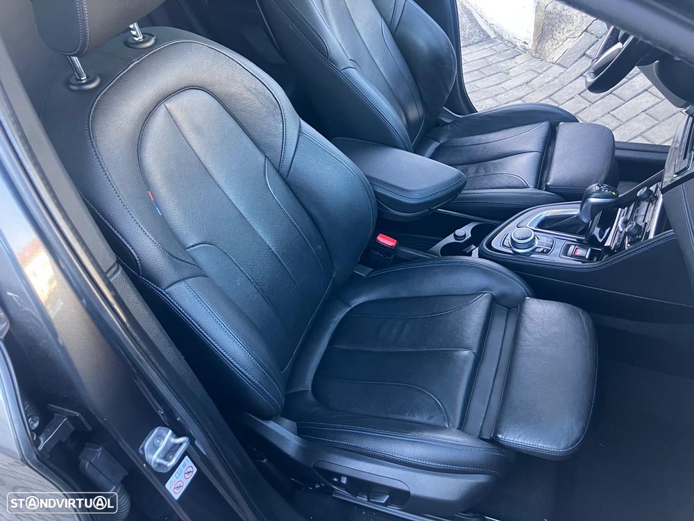 BMW 225xe Active Tourer - 14