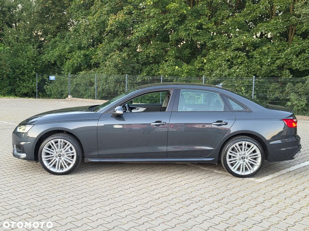 Audi A4 Limousine - 28