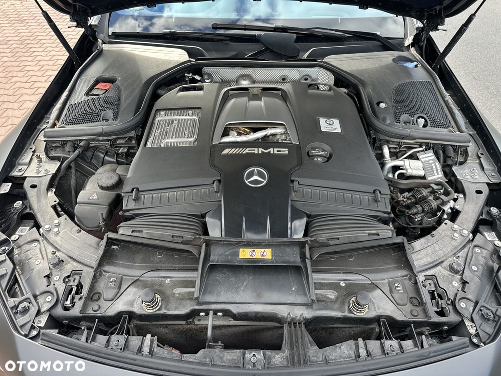 Mercedes-Benz AMG GT 63 S 4-Matic+ - 31