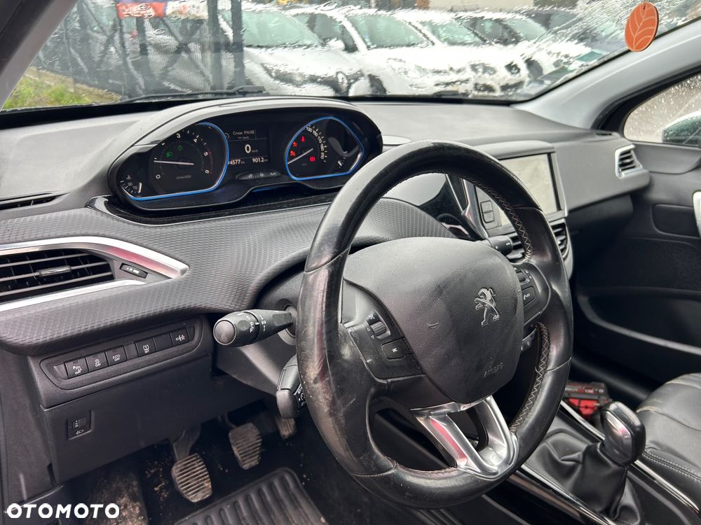 Peugeot 2008 - 14