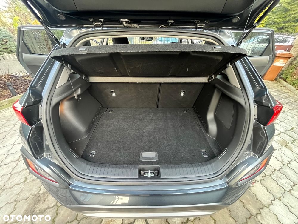 Hyundai Kona - 36
