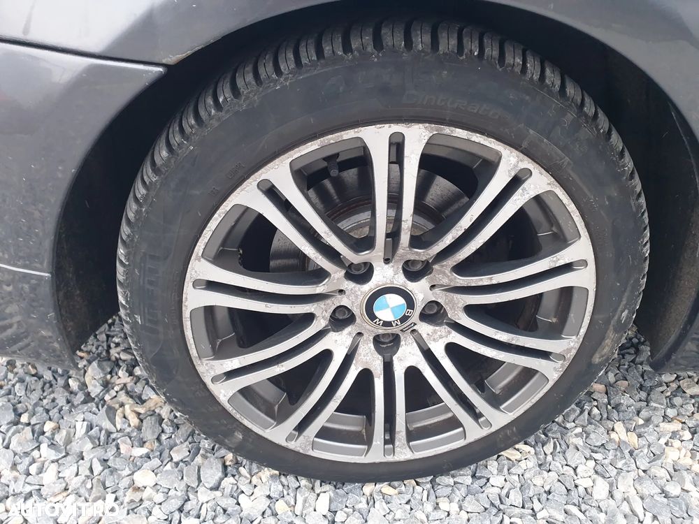 BMW Seria 3 320d DPF Efficient Dynamics Edition - 16