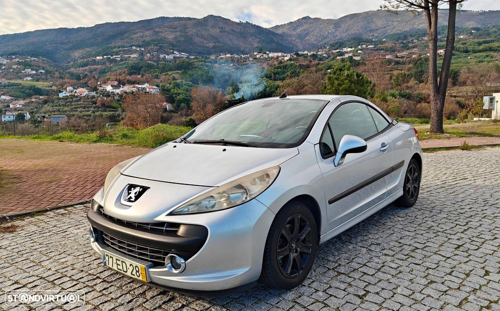 Peugeot 207 CC 1.6 HDi FAP Sport - 2