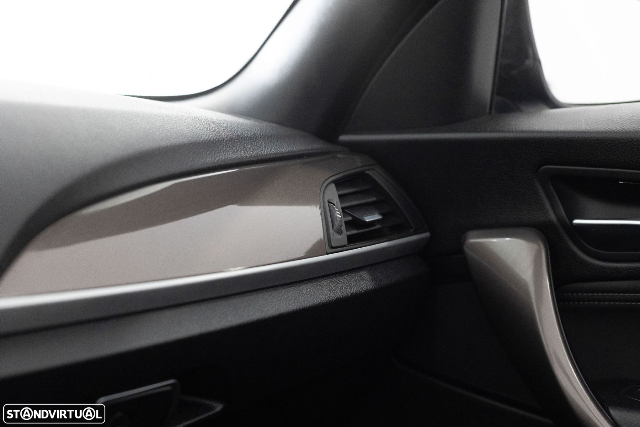 BMW 218 d Cabrio Line Sport - 54