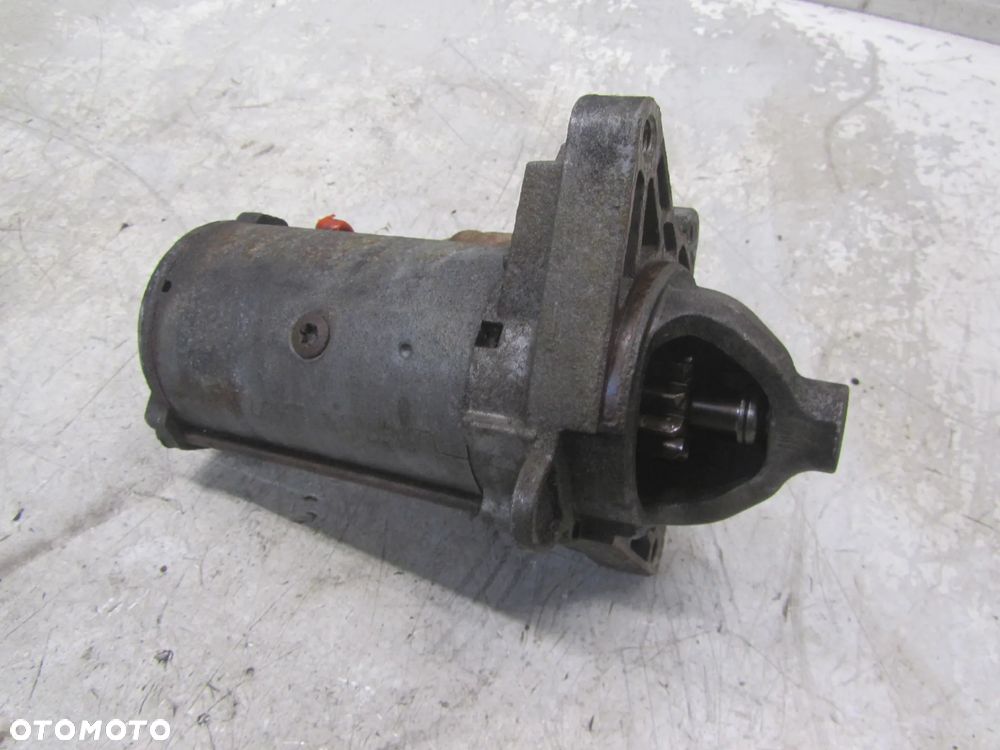 Renault Trafic-Vivaro 2.0 DCI rozrusznik - 3