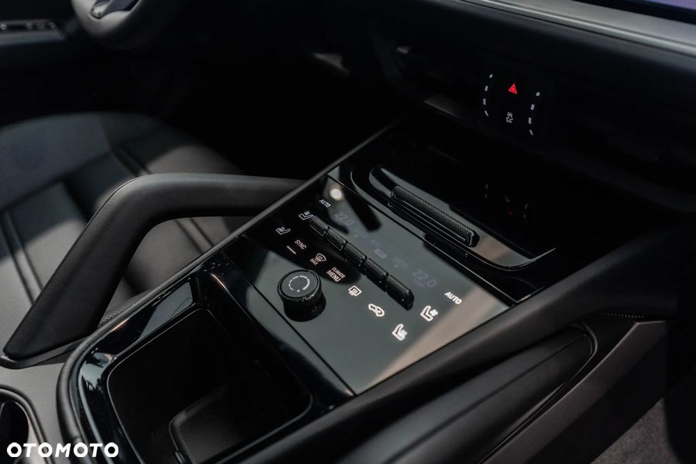 Porsche Cayenne E-Hybrid PHEV - 23
