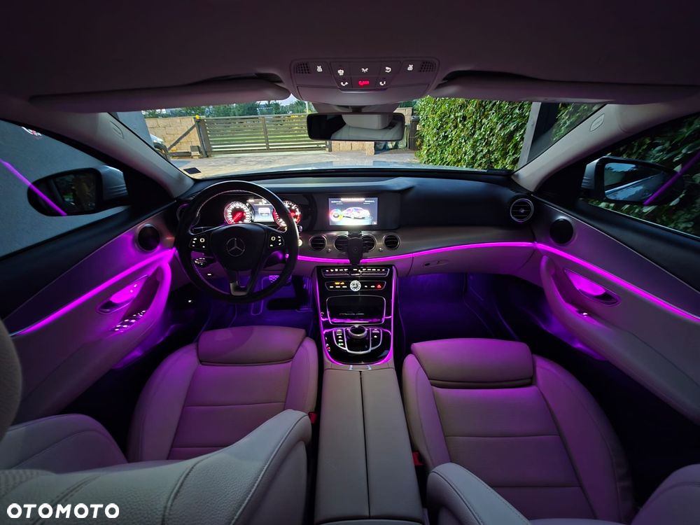 Mercedes-Benz Klasa E 220 d 9G-TRONIC - 20