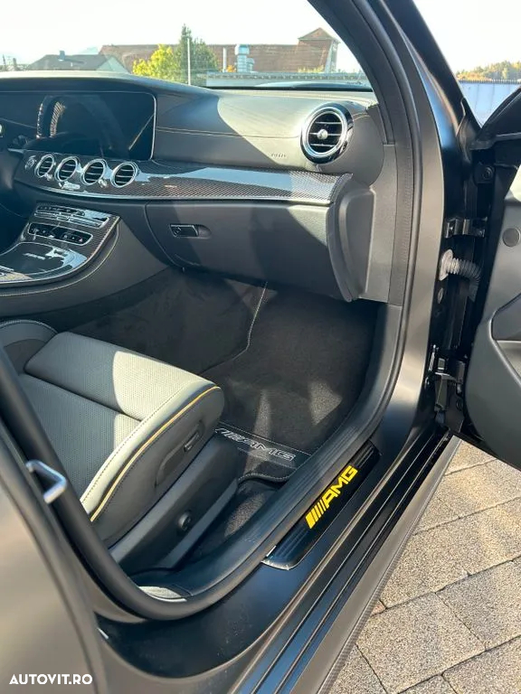 Mercedes-Benz E AMG 63 S 4MATIC - 4