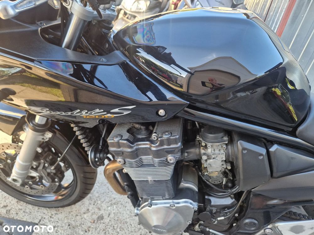Suzuki Bandit - 27