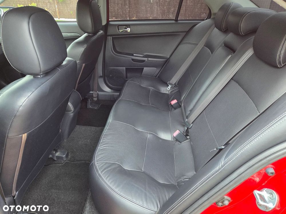 Mitsubishi Lancer - 20