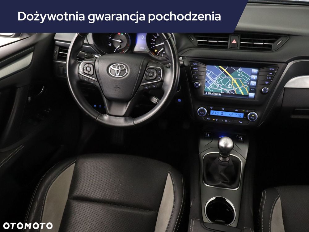 Toyota Avensis - 9