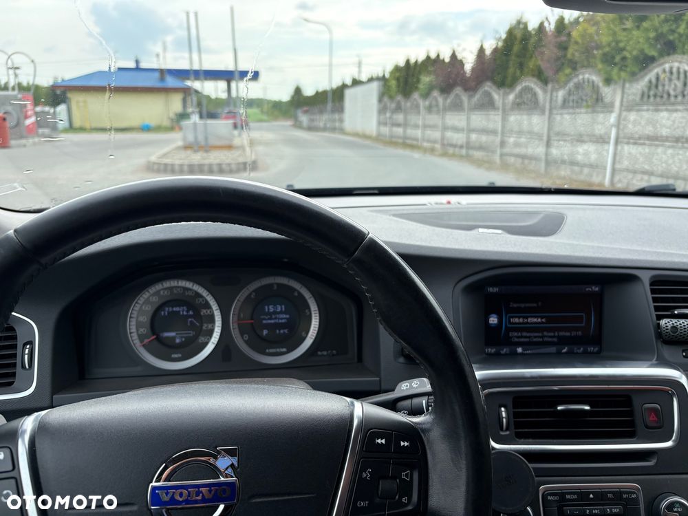 Volvo V60 D3 Geartronic Momentum - 11