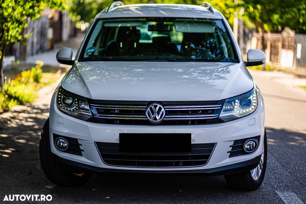 Volkswagen Tiguan 2.0 TDI DPF 4Motion BlueMotion Technology Lounge Sport & Style - 15